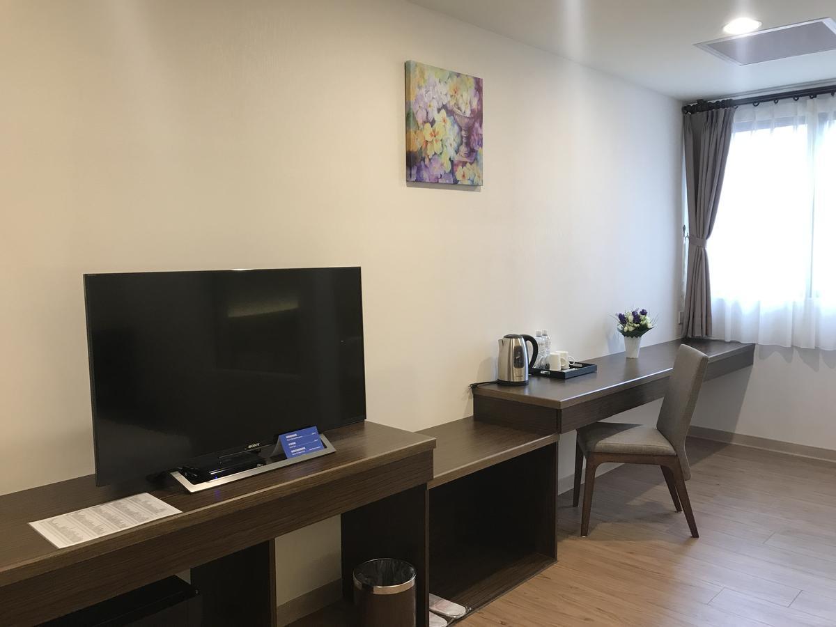 晨光飯店 Chiayi Exterior foto